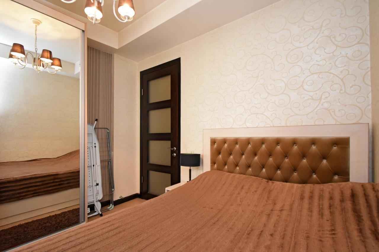 Galaxy Inn Luxury Hostel In Center Erevan Exterior foto